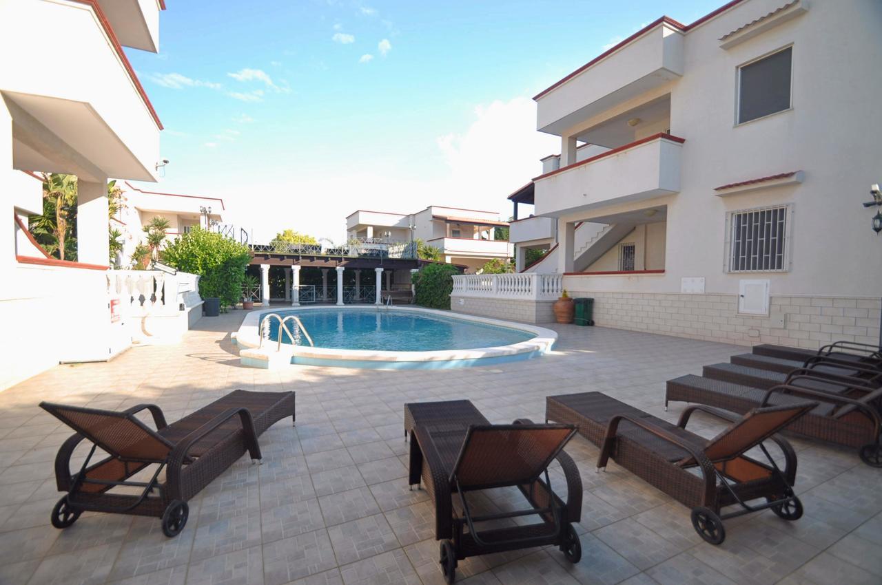 Residence Mezzaluna Carovigno Exteriér fotografie